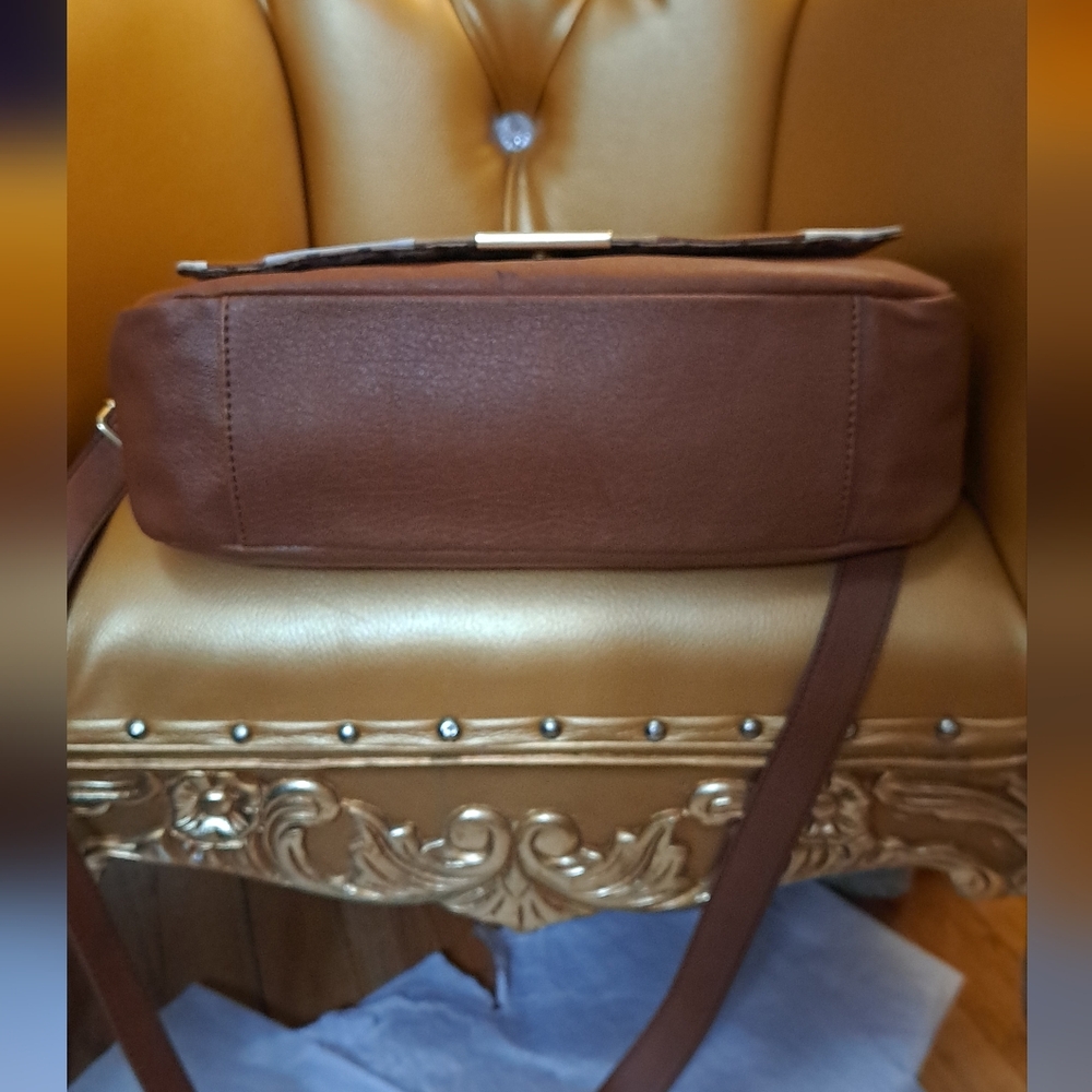 Relic Colorblock Shoulder Bag. Retro Look. Adjustable Strap. - Picture 10 of 13
